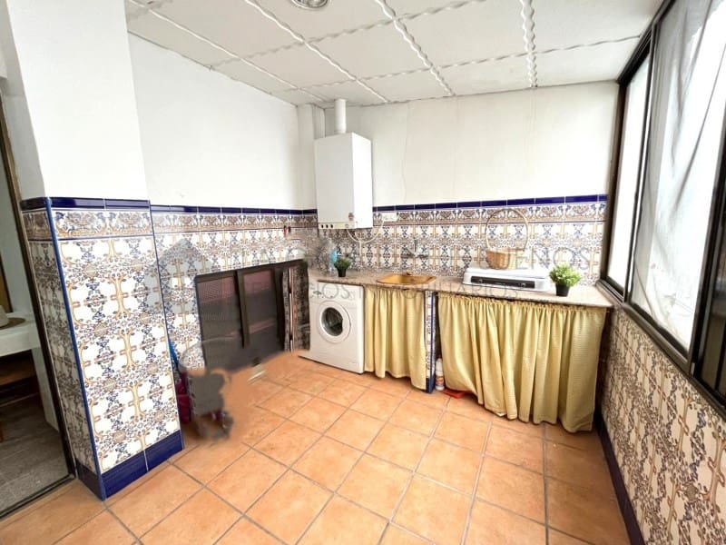 6 bedroom Townhouse for sale in Salinas - € 160,000 (Ref: 9847450)
