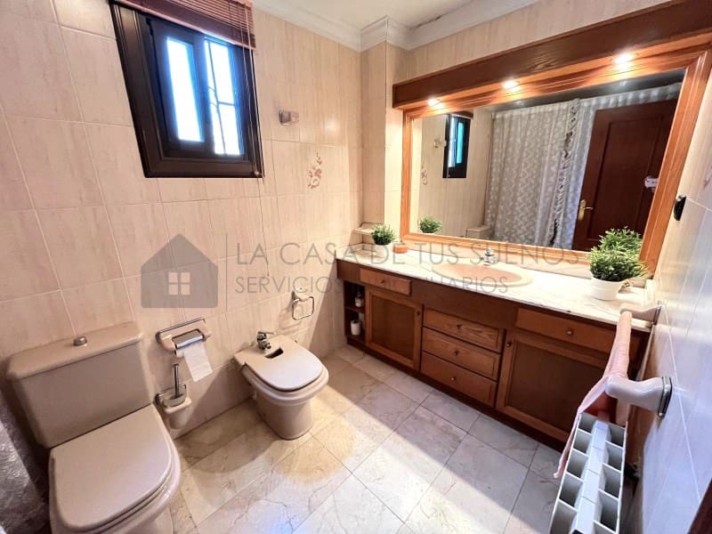 6 bedroom Townhouse for sale in Salinas - € 160,000 (Ref: 9847450)