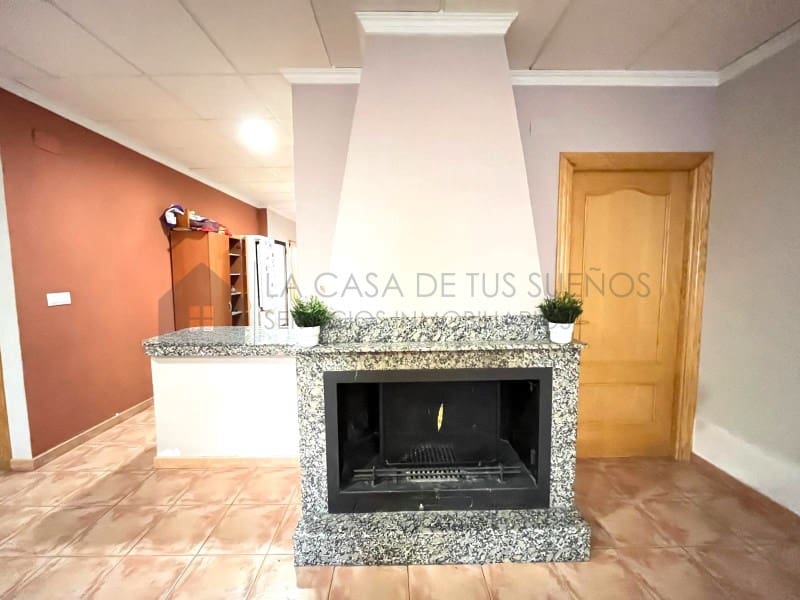 6 bedroom Townhouse for sale in Salinas - € 160,000 (Ref: 9847450)