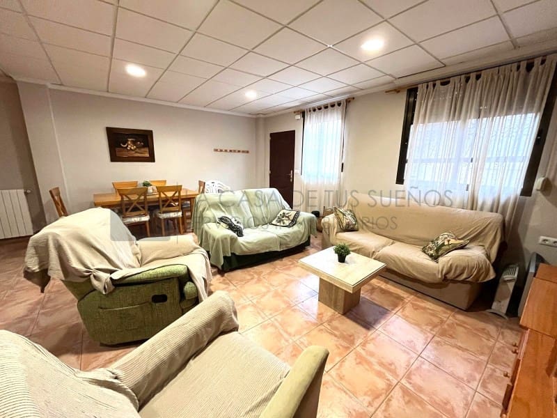 6 bedroom Townhouse for sale in Salinas - € 160,000 (Ref: 9847450)