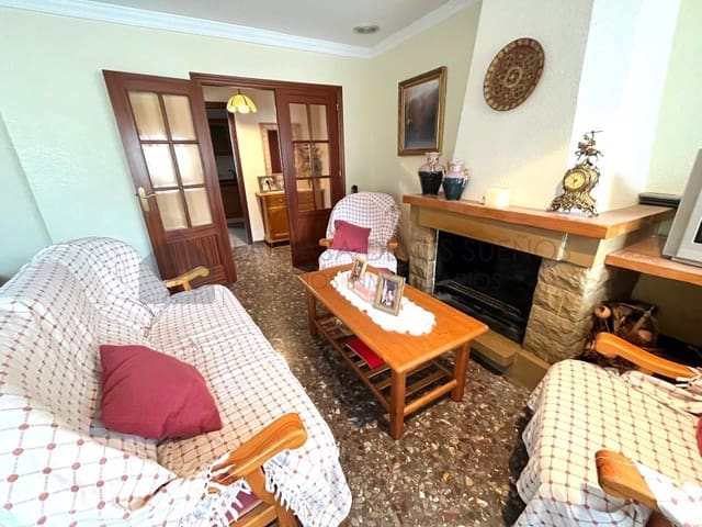 6 soveværelse Byhus til salg i Salinas - € 160.000 (Ref: 9847450)