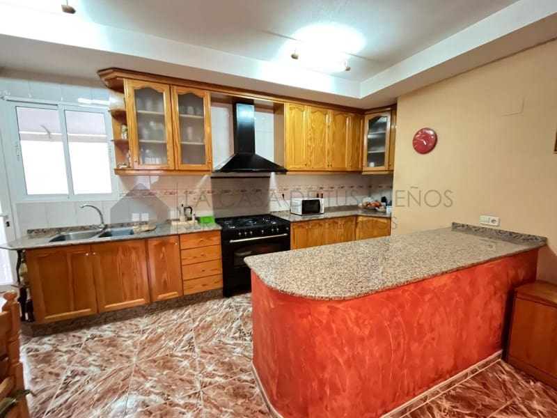 4 soverom Bungalow til salgs i Sax med garasje - € 167 000 (Ref: 9847452)