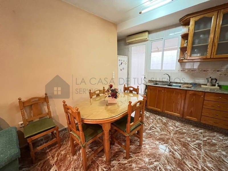 4 soverom Bungalow til salgs i Sax med garasje - € 167 000 (Ref: 9847452)
