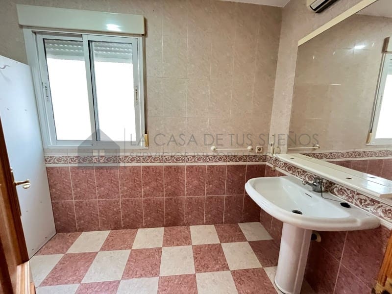 4 soverom Bungalow til salgs i Sax med garasje - € 167 000 (Ref: 9847452)