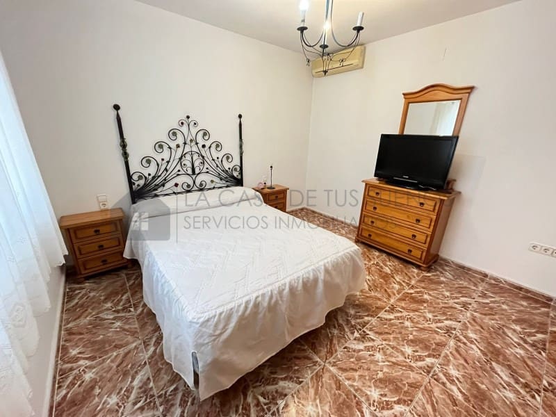 4 soverom Bungalow til salgs i Sax med garasje - € 167 000 (Ref: 9847452)