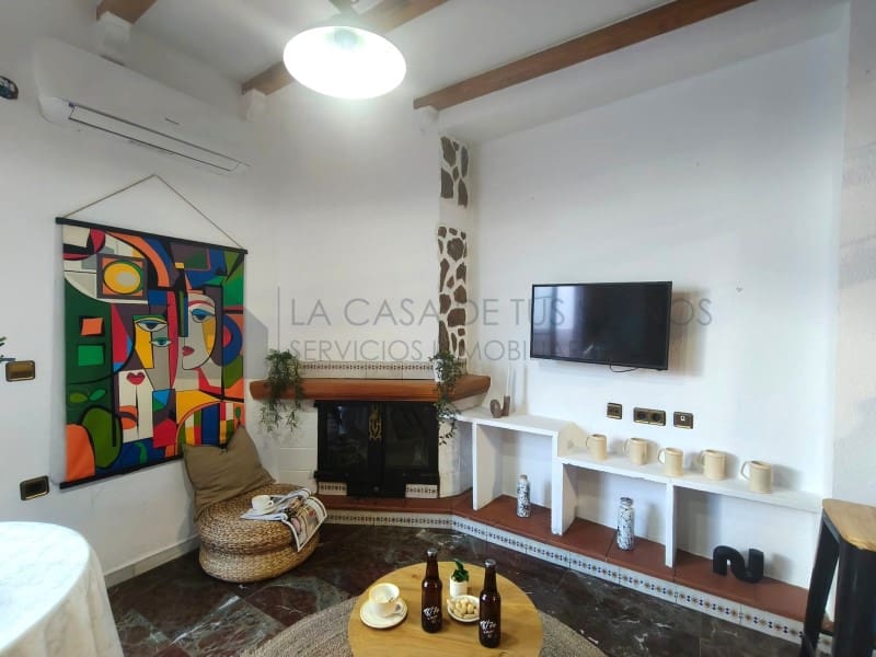 4 quarto Casa em Banda para venda em Sax com garagem - 245 000 € (Ref: 9847454)