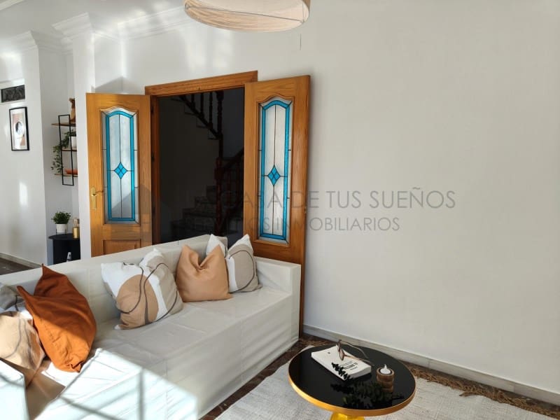 4 quarto Casa em Banda para venda em Sax com garagem - 245 000 € (Ref: 9847454)
