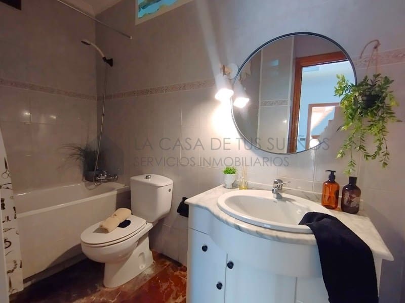 4 quarto Casa em Banda para venda em Sax com garagem - 245 000 € (Ref: 9847454)