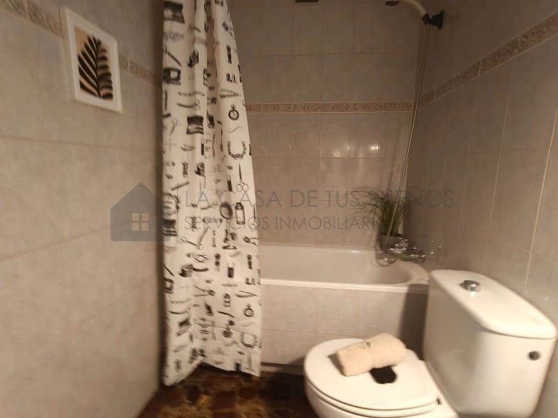 4 quarto Casa em Banda para venda em Sax com garagem - 245 000 € (Ref: 9847454)