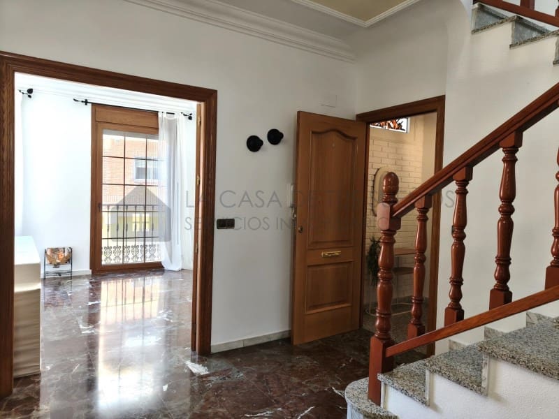 4 quarto Casa em Banda para venda em Sax com garagem - 245 000 € (Ref: 9847454)