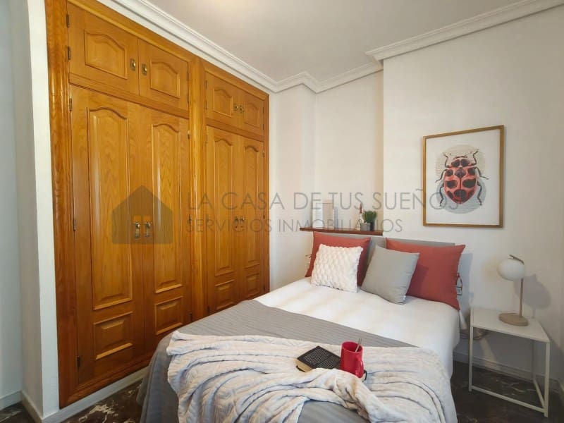 4 quarto Casa em Banda para venda em Sax com garagem - 245 000 € (Ref: 9847454)