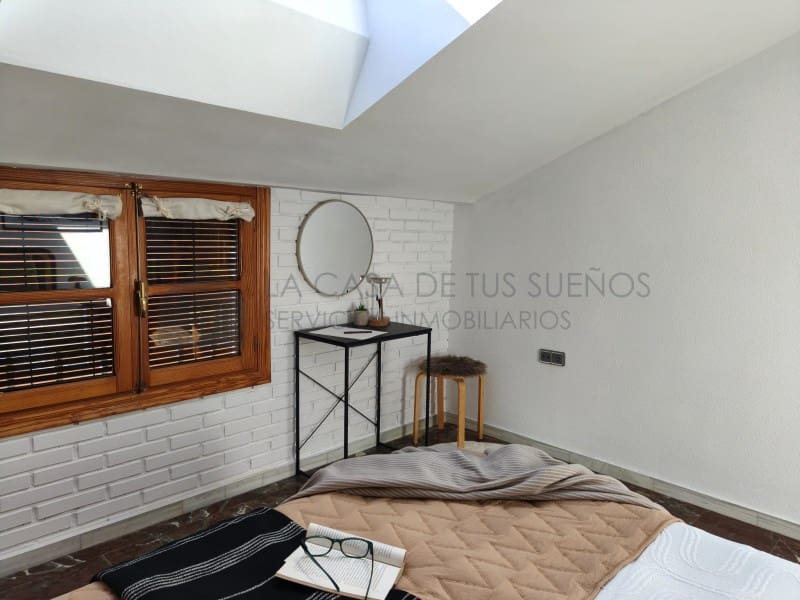 4 quarto Casa em Banda para venda em Sax com garagem - 245 000 € (Ref: 9847454)