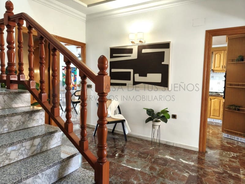 4 quarto Casa em Banda para venda em Sax com garagem - 245 000 € (Ref: 9847454)