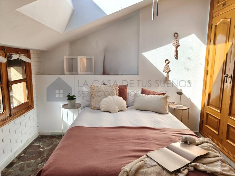 4 quarto Casa em Banda para venda em Sax com garagem - 245 000 € (Ref: 9847454)