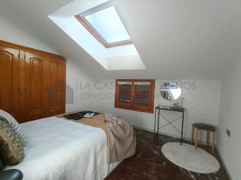 4 quarto Casa em Banda para venda em Sax com garagem - 245 000 € (Ref: 9847454)