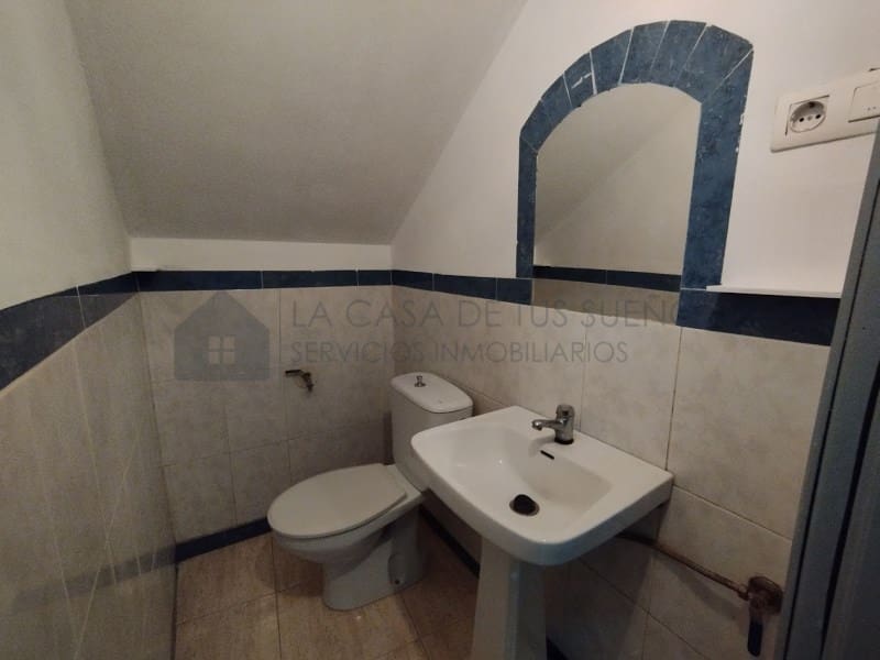 4 quarto Casa em Banda para venda em Sax com garagem - 245 000 € (Ref: 9847454)