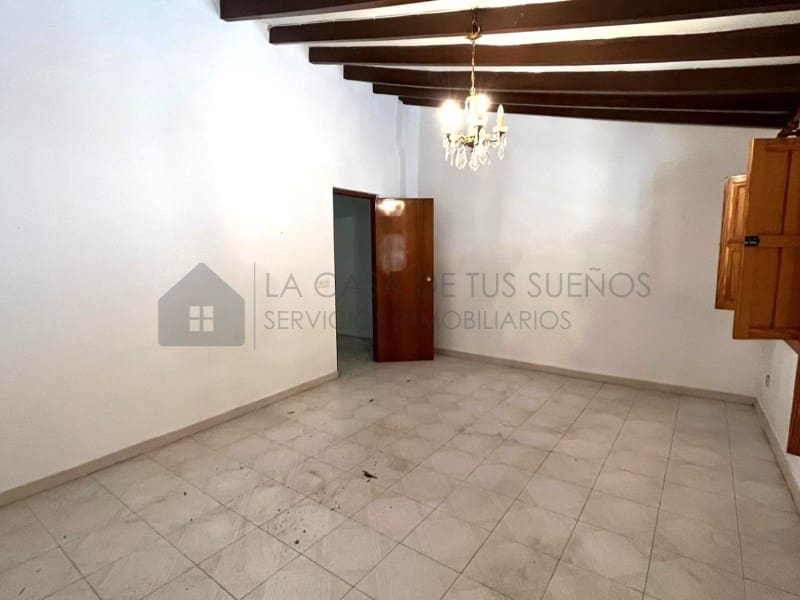 Casa de 4 habitaciones en Sax en venta - 83.700 € (Ref: 9847455)