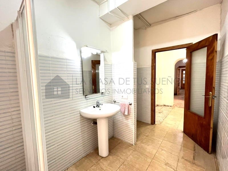 Casa de 4 habitaciones en Sax en venta - 83.700 € (Ref: 9847455)