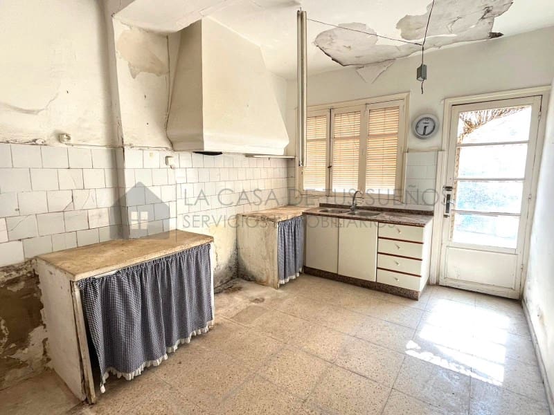 Casa de 4 habitaciones en Sax en venta - 83.700 € (Ref: 9847455)