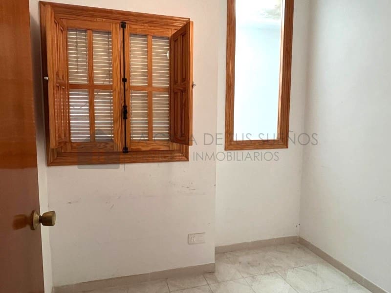 Casa de 4 habitaciones en Sax en venta - 83.700 € (Ref: 9847455)