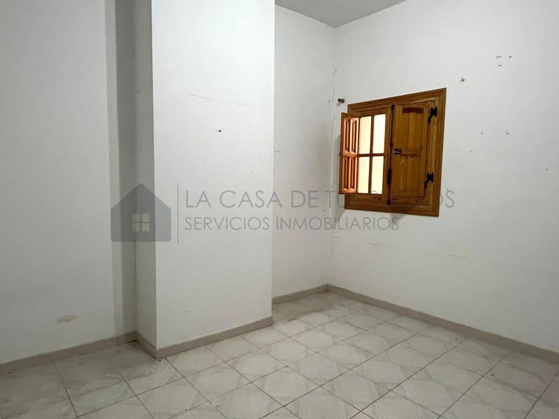Casa de 4 habitaciones en Sax en venta - 83.700 € (Ref: 9847455)