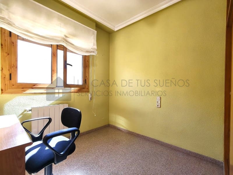 4 bedroom Townhouse for sale in Petrel / Petrer - € 219,700 (Ref: 9847456)