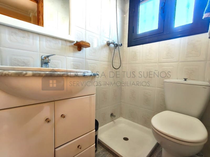 4 bedroom Townhouse for sale in Petrel / Petrer - € 219,700 (Ref: 9847456)