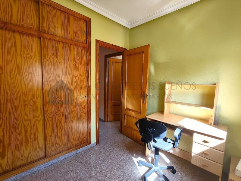 4 bedroom Townhouse for sale in Petrel / Petrer - € 219,700 (Ref: 9847456)