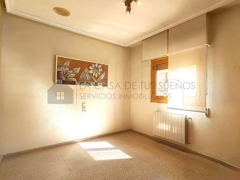 4 bedroom Townhouse for sale in Petrel / Petrer - € 219,700 (Ref: 9847456)