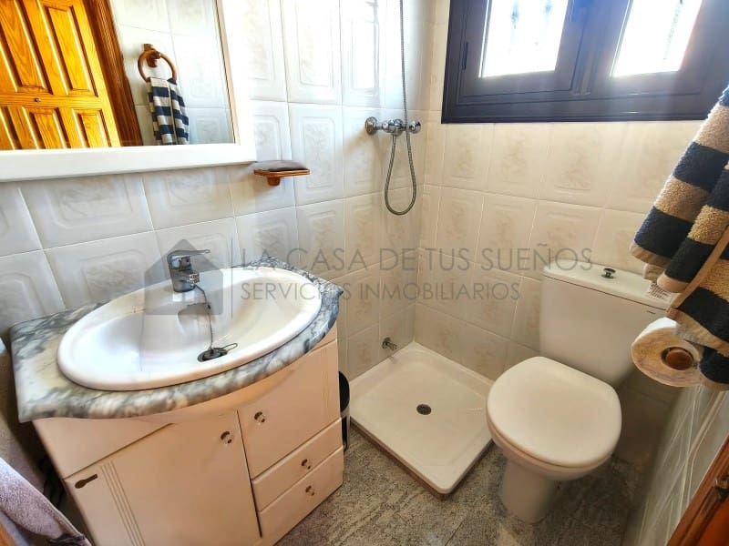 4 bedroom Townhouse for sale in Petrel / Petrer - € 219,700 (Ref: 9847456)