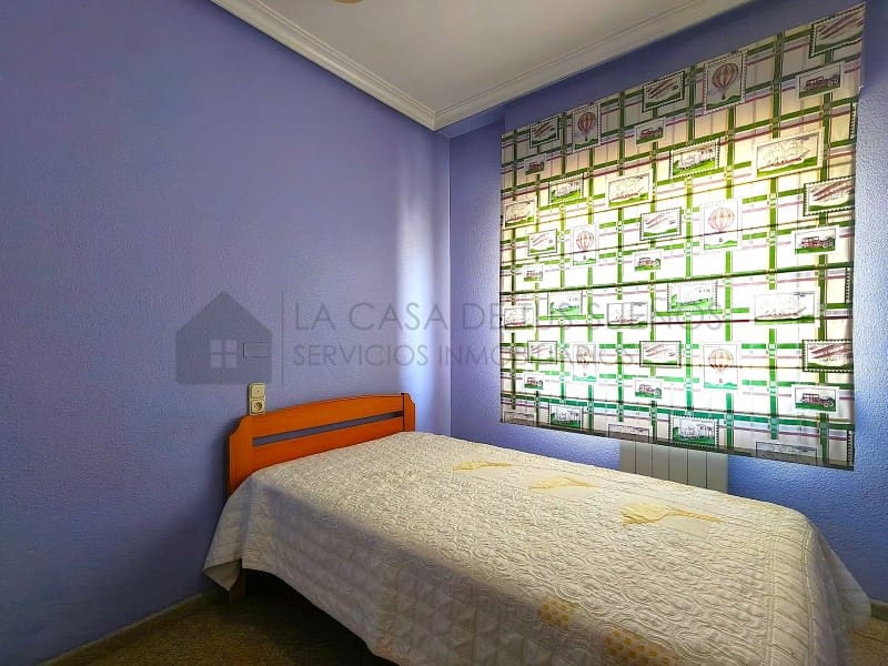 4 bedroom Townhouse for sale in Petrel / Petrer - € 219,700 (Ref: 9847456)