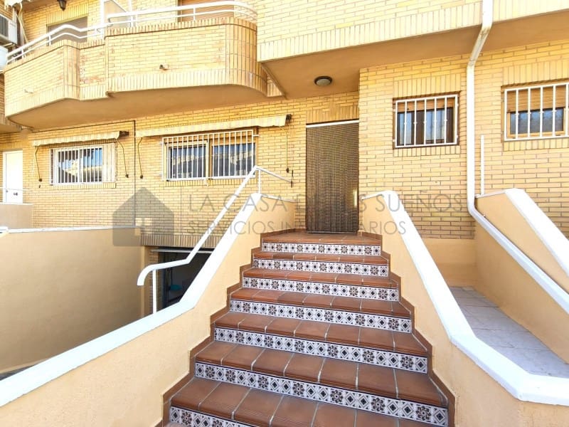 4 bedroom Townhouse for sale in Petrel / Petrer - € 219,700 (Ref: 9847456)
