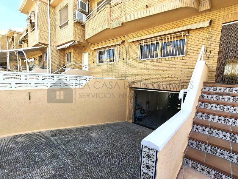 4 bedroom Townhouse for sale in Petrel / Petrer - € 219,700 (Ref: 9847456)