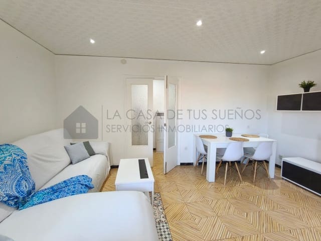 3 sypialnia Mieszkanie na sprzedaż w Sax - 73 700 € (Ref: 9847457)
