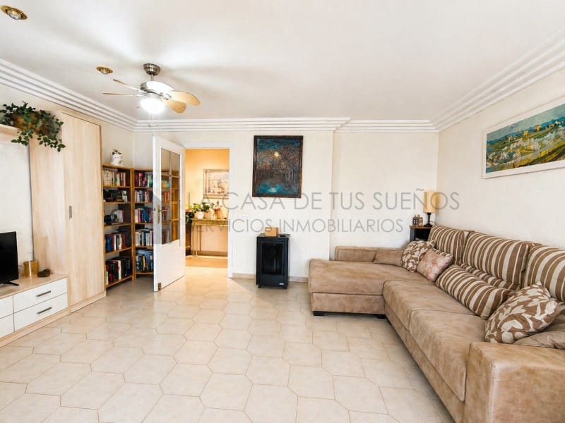 3 bedroom Flat for sale in Elda - € 145,000 (Ref: 9847458)