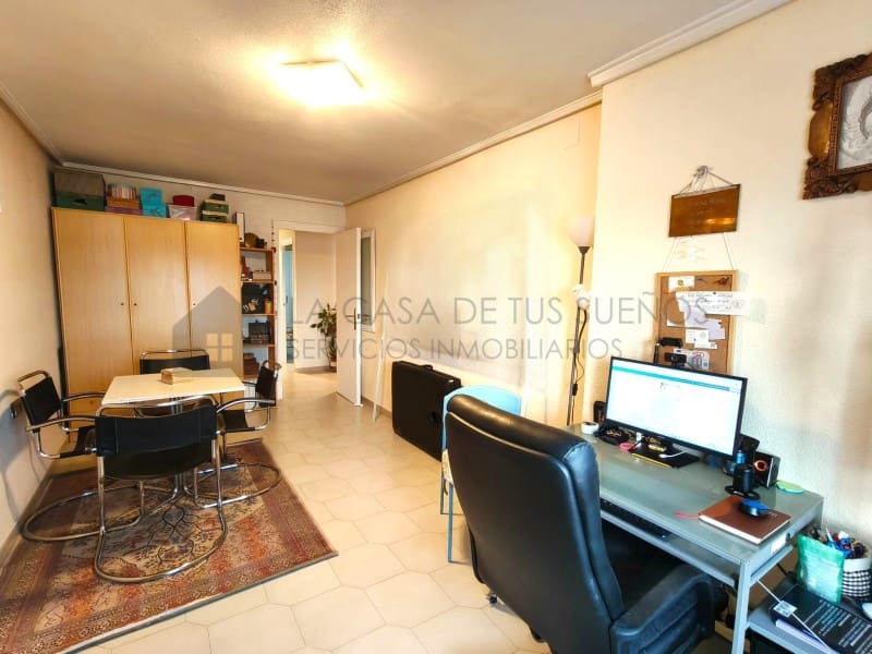 3 bedroom Flat for sale in Elda - € 145,000 (Ref: 9847458)