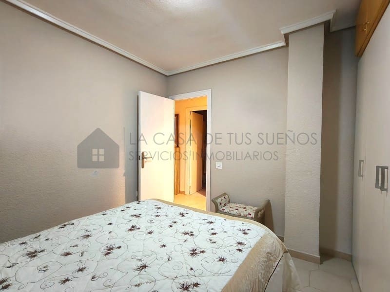 3 bedroom Flat for sale in Elda - € 145,000 (Ref: 9847458)