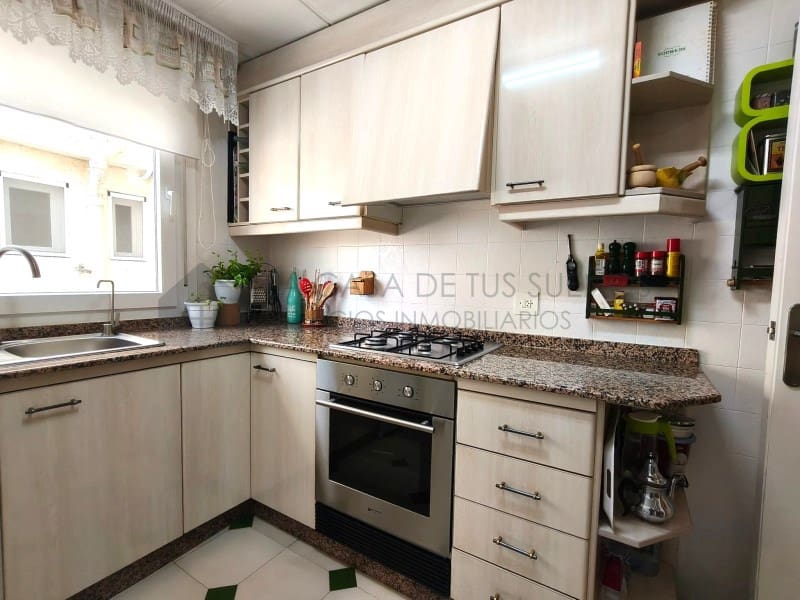 3 bedroom Flat for sale in Elda - € 145,000 (Ref: 9847458)