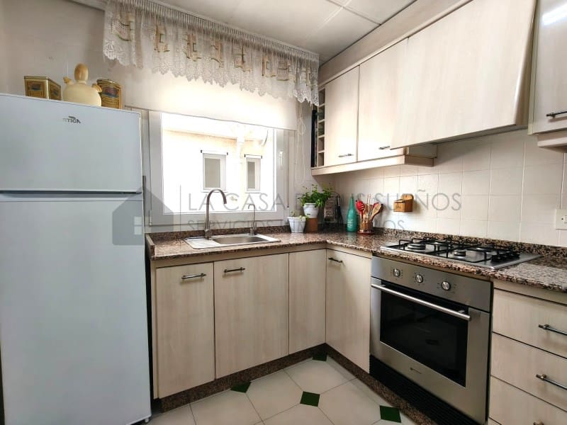 3 bedroom Flat for sale in Elda - € 145,000 (Ref: 9847458)