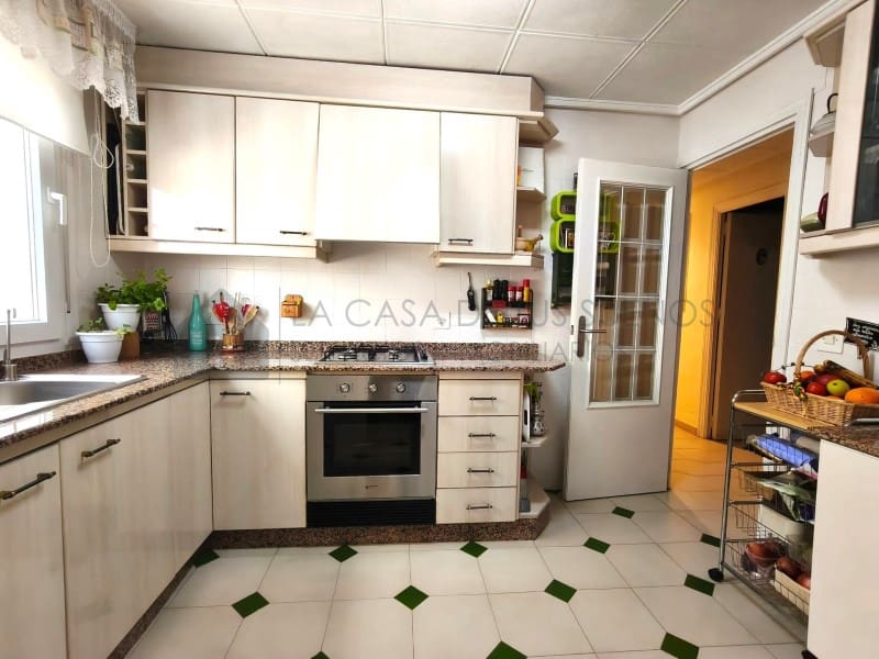3 bedroom Flat for sale in Elda - € 145,000 (Ref: 9847458)