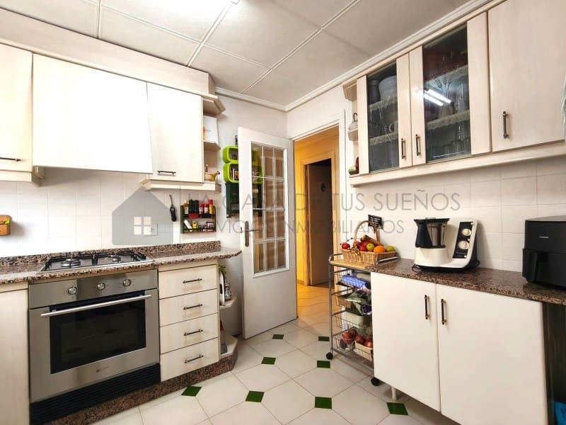 3 bedroom Flat for sale in Elda - € 145,000 (Ref: 9847458)