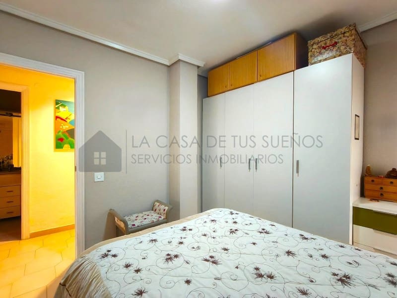 3 bedroom Flat for sale in Elda - € 145,000 (Ref: 9847458)