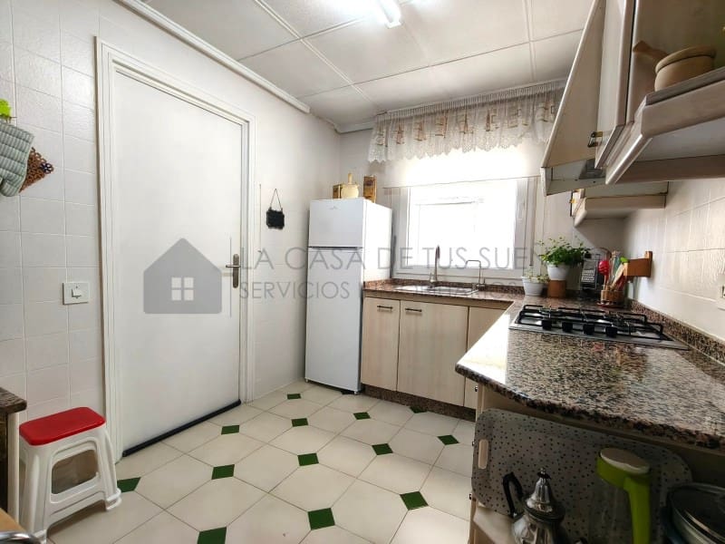 3 bedroom Flat for sale in Elda - € 145,000 (Ref: 9847458)