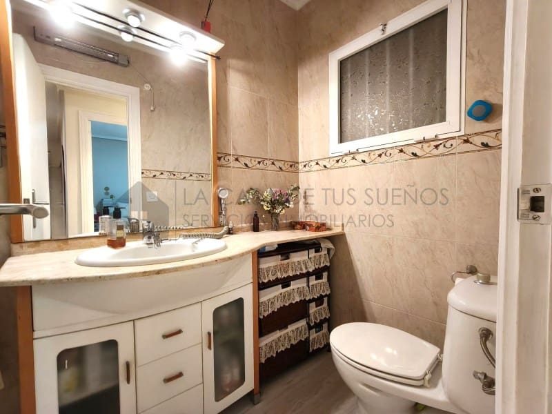3 bedroom Flat for sale in Elda - € 145,000 (Ref: 9847458)