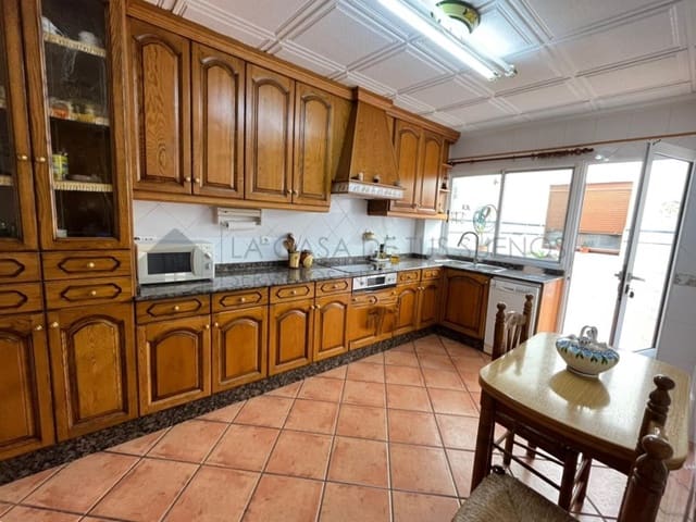5 chambre Maison de Ville à vendre à Sax avec garage - 237 000 € (Ref: 9847459)
