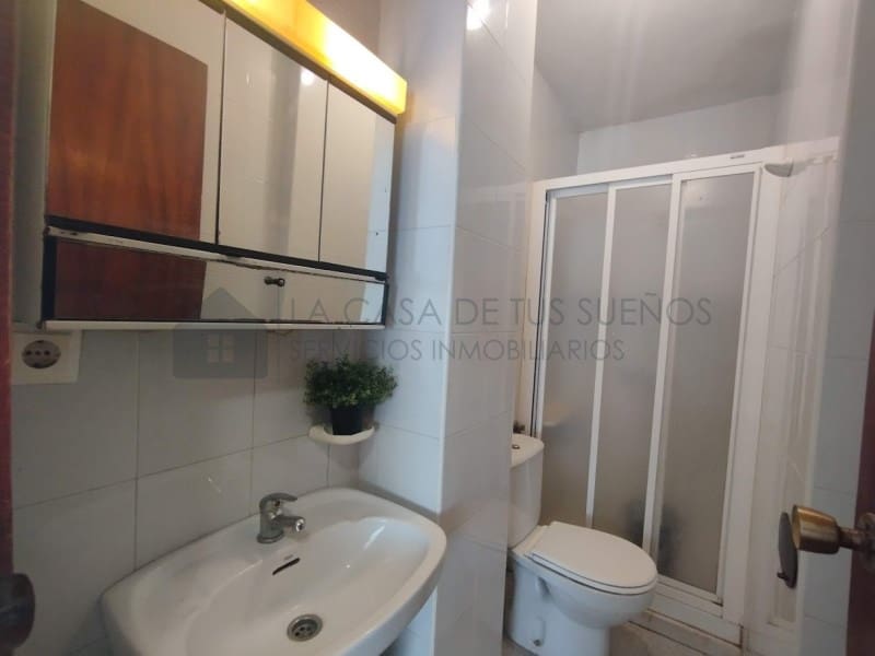 Apartamento de 3 habitaciones en Sax en venta con garaje - 77.000 € (Ref: 9847461)