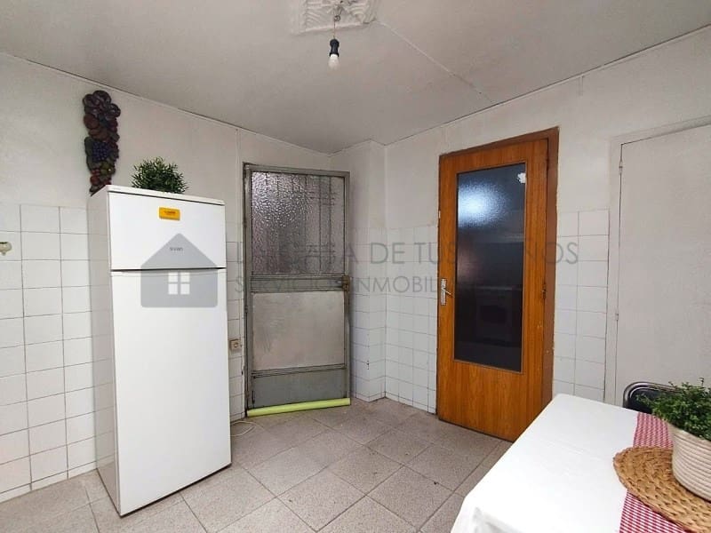 Apartamento de 3 habitaciones en Sax en venta con garaje - 77.000 € (Ref: 9847461)