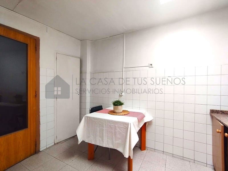 Apartamento de 3 habitaciones en Sax en venta con garaje - 77.000 € (Ref: 9847461)