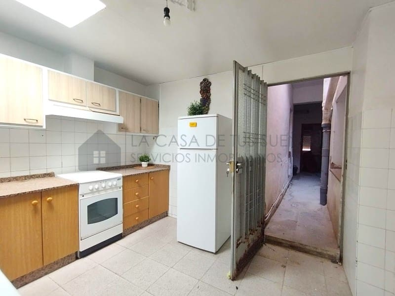 Apartamento de 3 habitaciones en Sax en venta con garaje - 77.000 € (Ref: 9847461)