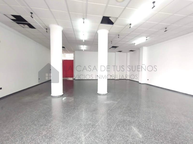 Commercial for sale in Elda - € 135,000 (Ref: 9847466)